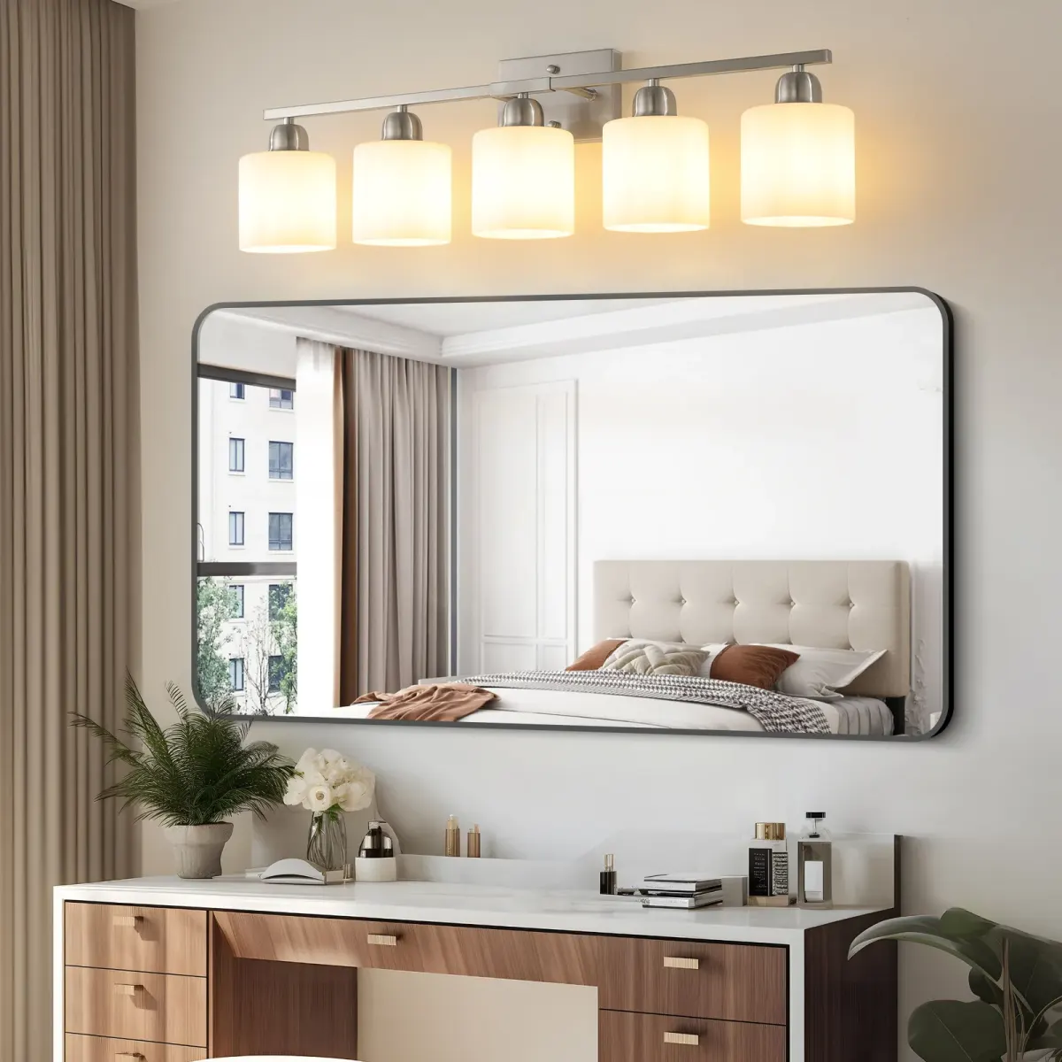 Frosted glass vanity bar, 5 lights, chrome, view 2