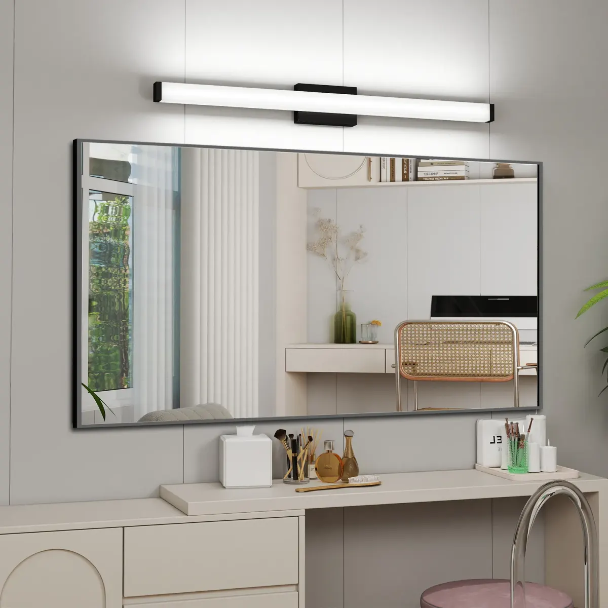 Tube LED vanity light, 40.6 in, black