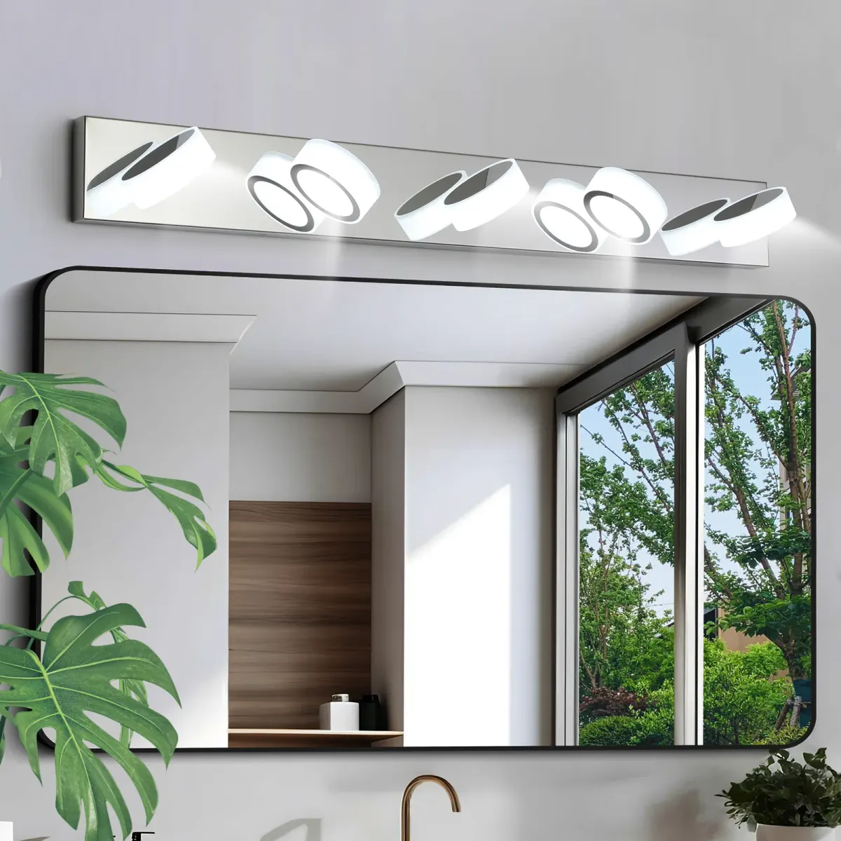 Acrylic shade vanity bar, 5 lights, chrome, view 4