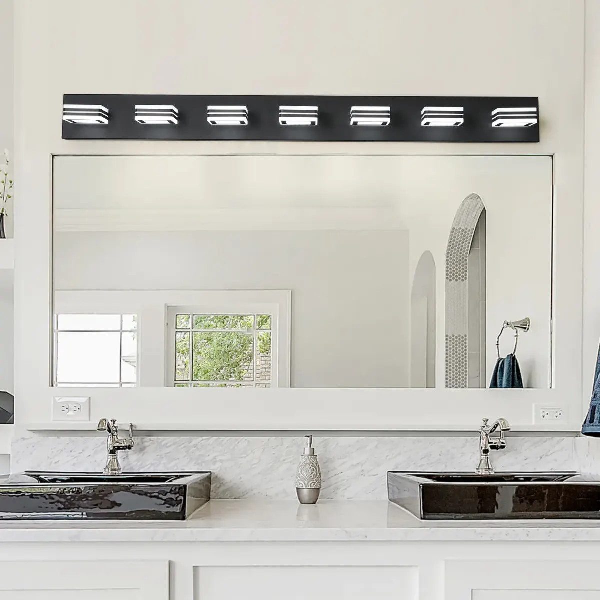 Square acrylic vanity bar, 7 lights, black, view 4